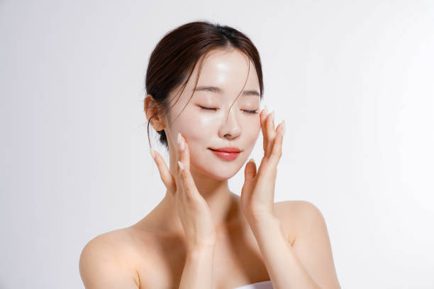🛡️ Strengthening Your Barrier: Using K-Beauty Hydrators with Azelaic Acid and Volufiline